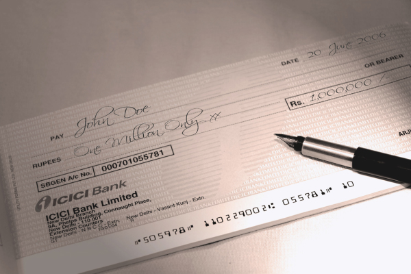 Você sabe como preencher um cheque corretamente?
